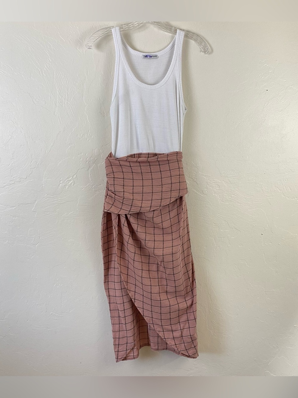 Zara Medium White & Pink Plaid Print Scoop Neck Wrap-up Sleeveless Midi Dress
